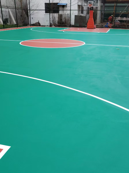 施秉 球场长期使用易出现地面开裂